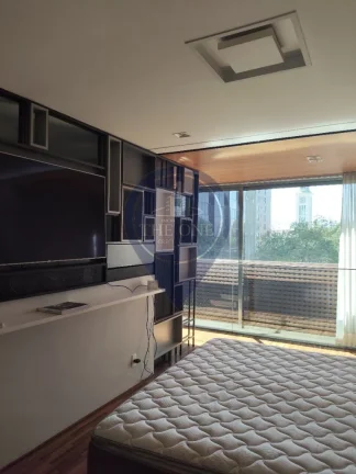 Imagem Apartamento de alto padrão no Itaim Bibi, São Paulo-SP: 1 quarto, 1 suíte, 1 banheiro, 1 vaga de garagem, 85m² de área. Venha conferir!