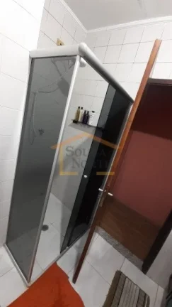 Imagem Sobrado à venda com 115m² de área construída em terreno de 5x25. Conta com sala para dois ambien...