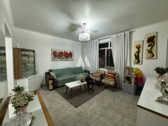 Imagem Sobrado com 3 quartos á venda em Santos