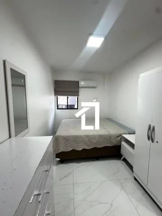 Imagem Apartamento | Ponta Verde | 3 Quartos (1 Suíte) com Varanda | 103m²
