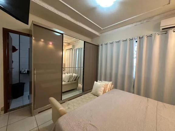 Imagem Sobrado para Venda em Maringá / PR no bairro Jardim Imperial