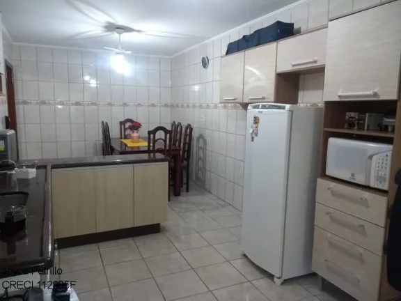 Imagem Aconchegante Apartamento Perto da Praia à Venda Em Peruíbe.