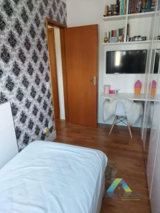 Imagem Sobrado condomínio fechado, designer moderno localização privilegiada com ótimo valor !