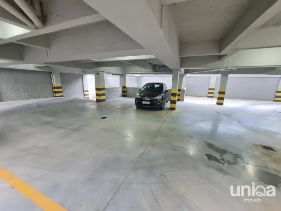 Apartamento de 01 dormitório sacada com churrasqueira garagem ed Madri