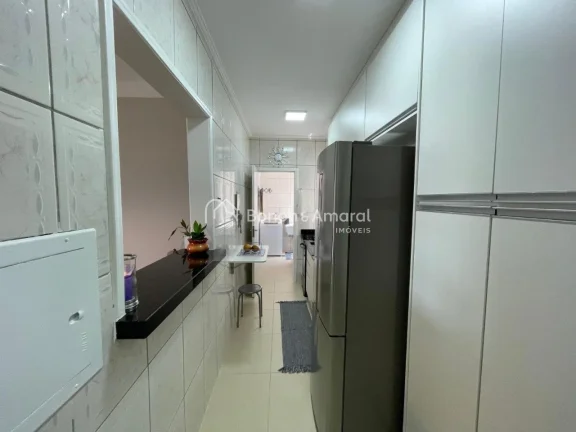 Imagem Este apartamento oferece 78 m² muito bem aproveitados, com três quartos (sendo uma suíte), todos ...