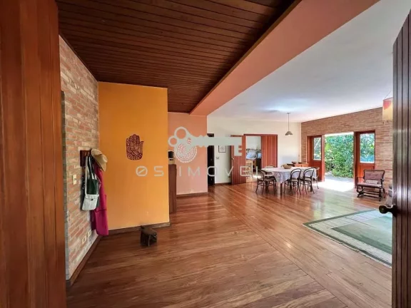 Imagem Cond Granja Viana II. Espaçosa, iluminada, abraçada pela agrofloresta