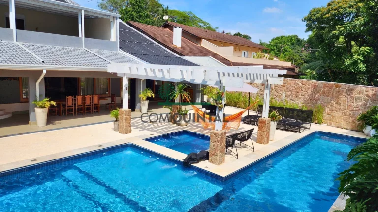 Casa com 6 Quartos à Venda, 664 m² em Jardim Marilu - Carapicuíba