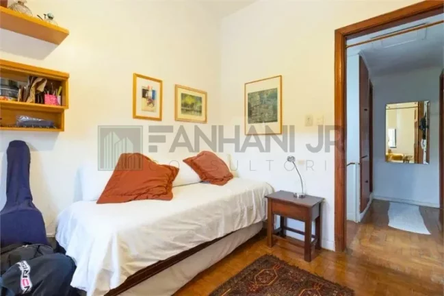 Imagem Imperdível: Casa à venda ou locação em São Paulo-SP, Jardim América! 2 quartos, 1 suíte, 3 salas, 3 banheiros, 2 vagas, 200m².