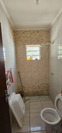 Imagem Casa para Venda em Itanhaém, Nova Itanhaém (Interior), 1 dormitório, 1 banheiro, 2 vagas
