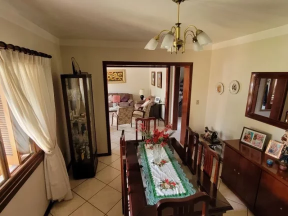 Imagem Casa com 3 Quartos à Venda,  em Tristeza - Porto Alegre