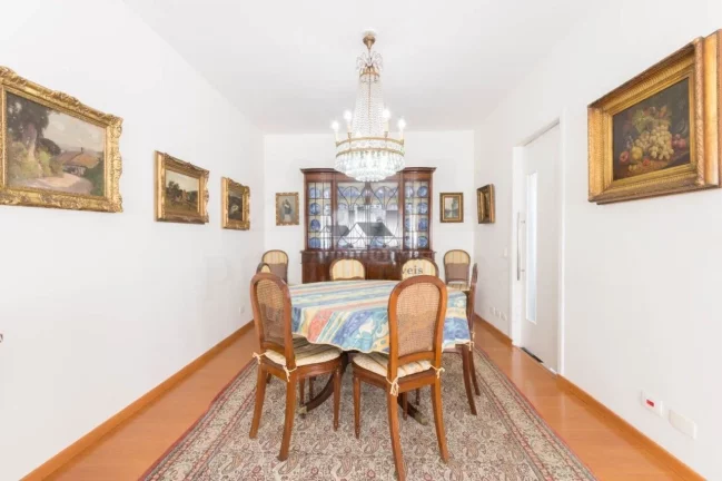 Imagem Apartamento amplo em uma das ruas mais cobiçadas de Pinheiros! Reformado, com 4 dormitórios sendo ...