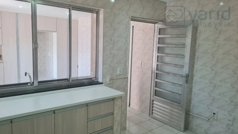 Imagem Imperdível oportunidade de casa para venda ou locação em Jundiaí-SP, Jardim Merci II: 3 quartos, 1 suíte, 1 sala, 2 banheiros, 2 vagas de garagem, 250,00 m².
