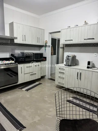 Imagem Casa com 3 suítes no Condomínio Villa Franca em Betel, Paulínia.