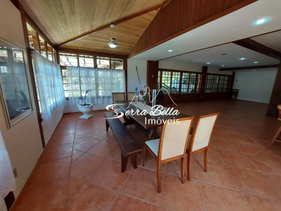 Imagem Casa com 4 dormitórios à venda, 260 m² por R$ 2.990.000,00 - Comary - Teresópolis/RJ
