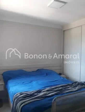 Imagem Apartamento de 57m² completo em armários planejados e com ar condicionado na sala e nos quartos. S...