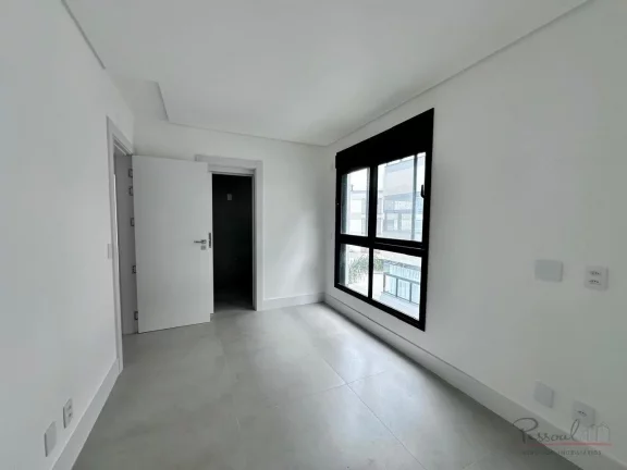 Imagem Apartamento Exclusivo em Condomínio Clube de Luxo Área Privativa: 134,57m2 privativos Descrição:...