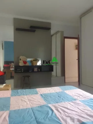 Imagem Casa para Venda em Americana, Jardim Boer I, 4 dormitórios, 1 suíte, 3 banheiros, 2 vagas