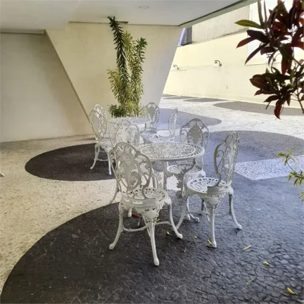 Imagem Apartamento à venda com 2 quartos no condomínio Edifício Guaracá, São Paulo - SP