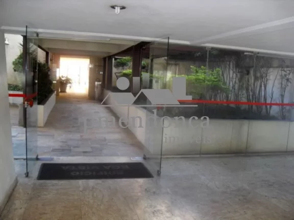 Imagem Apartamento na Fradique Coutinho com 3 quartos (1suíte) e 1 vaga, 133m².