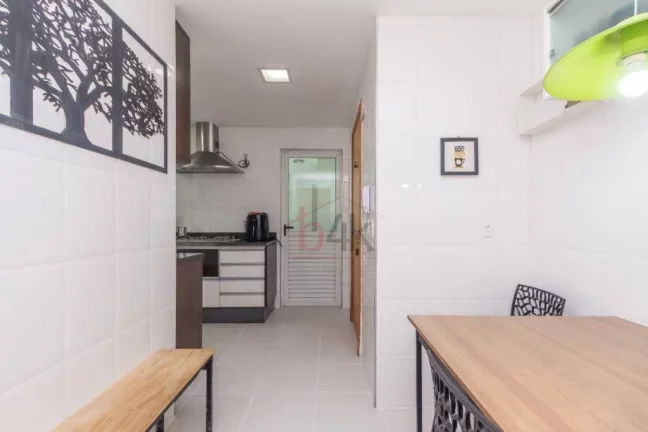 Imagem 167m² no Brooklin: O Santuário Familiar com Vista Livre e Sol da Manhã