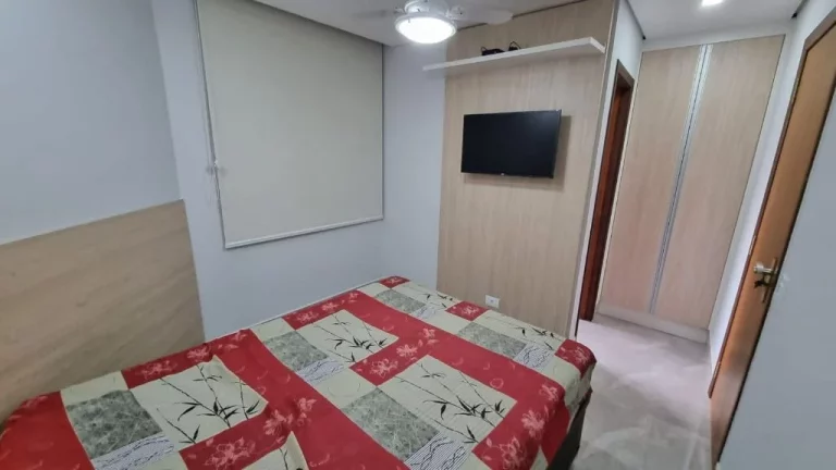 Imagem Praia de Pitangueiras - Calçadão - Alto padrão - Totalmente reformado e finamente decorado.