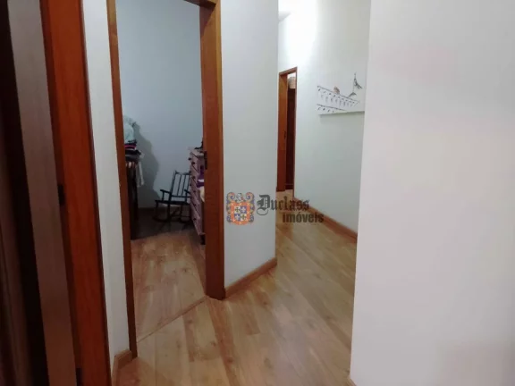 Imagem Sobrado com 4 dormitórios à venda, 962 m² por R$ 2.500.000,00 - Quiririm - Taubaté/SP