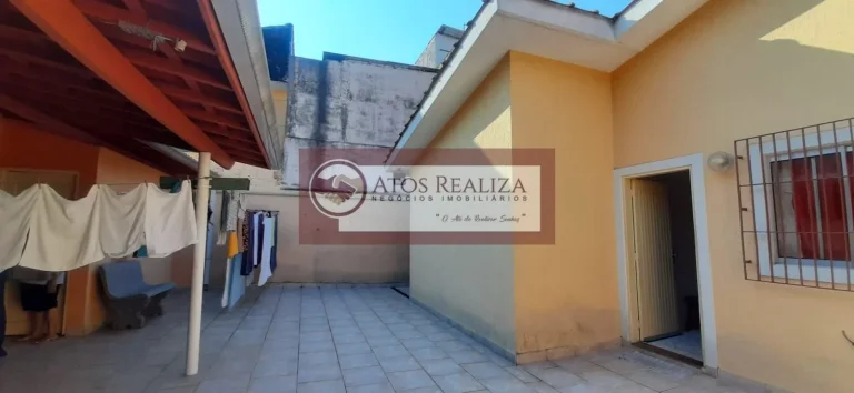 Imagem Vendo lindo assobradada em Jordanópolis região da Cidade Dutra. Vendo Assobradada de 255m² sendo 3 dormitórios, cozinha, quintal nos fundos com com forno de pizza e Churrasqueira e quarto e banheiro, quintal na frente, mais um cômodo, 2 vagas cobertas, co