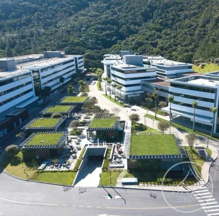 Imagem Sala Comercial Alto Padrão no Square SC –Completa e Mobiliada