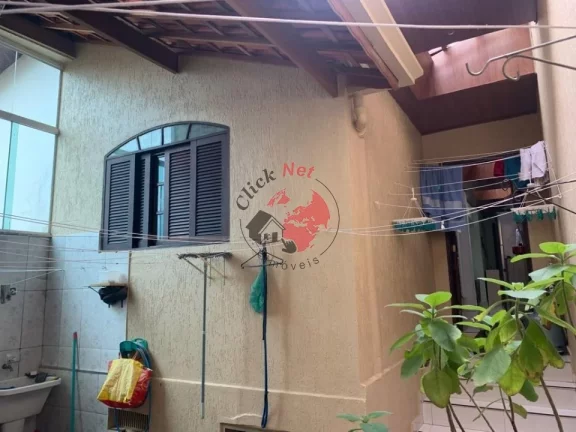 Imagem Casa térrea à venda com edícula nos fundos no bairro Nova Petrópolis, São Bernardo do Campo, com 3 dormitórios, sendo 1 suíte, 2 vagas, 126 m².