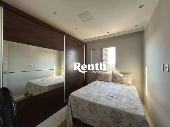Imagem Apartamento com 2 dormitórios à venda, 49 m² por R$ 200.000,00 - Chácara Lusa - Rio Claro/SP