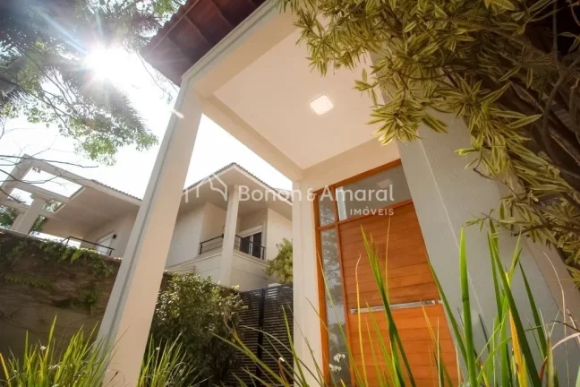 Imagem Casa de Alto Padrão à Venda no Condomínio Alphaville Dom Pedro I - Campinas/SP

Descubra o privil...