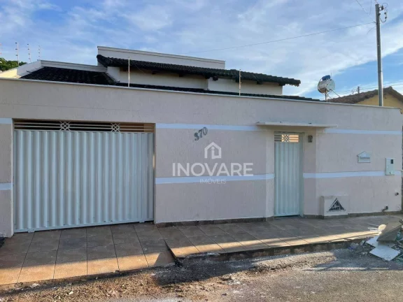 Imagem Casa com 3 dormitórios à venda, 159 m² por R$ 300.000,00 - Setor Primavera - Araporã/MG