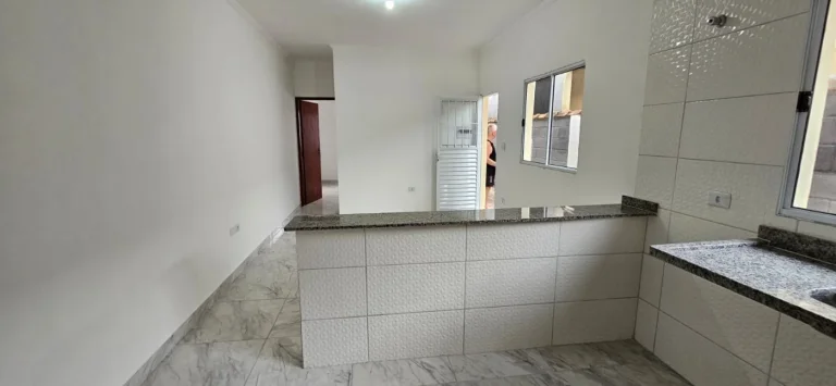 Imagem Casa para Venda em Itanhaém, Nova Itanhaém (Interior), 2 dormitórios, 1 suíte, 1 banheiro, 2 vagas