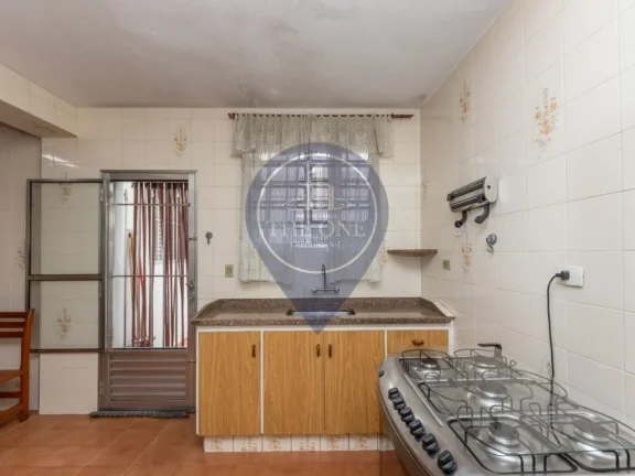 Imagem Casa para venda em São Paulo-SP, bairro Saúde! 2 quartos, 2 salas, 3 banheiros, 1 vaga de garagem, 200m² de área. Imperdível!
