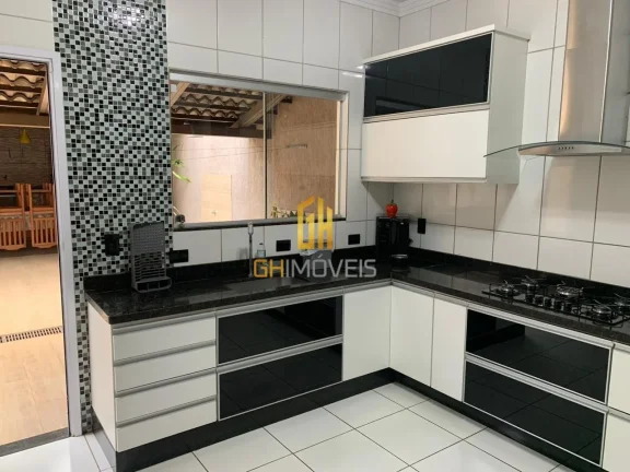 Imagem GH1966

Sobrado com 3 quartos no Jardim Bela Vista, em terreno com 204m² com 148m² de área constr...
