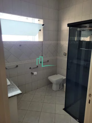 Imagem EXCELENTE CASA DISPONIVEL A VENDA NO CENTRO DE FRANCA-SP