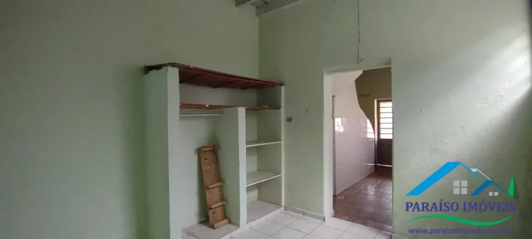 Imagem Ótima oportunidade: casa com 2 quartos no centro de Paraisópolis MG