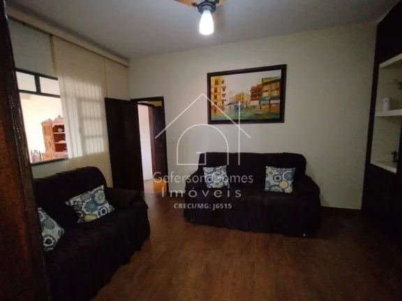 Imagem Casa à venda - com 05 Quartos - Centro - Mantena - MG