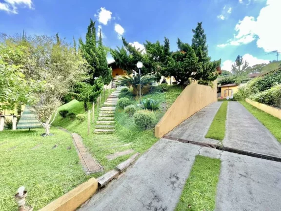 Imagem Casa em Condomínio a Venda no bairro Granja Viana - Carapicuíba, SP