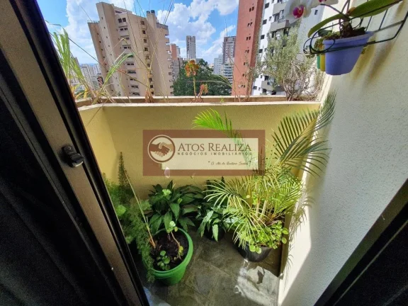 Imagem Vendo SUPER Apartamento na região do Morumbi, um excelente imóvel de 211m², com 3 Dormitorios grandes, sendo 1 Suíte com varanda, Sala de estar e Jantar, Cozinha, Lavanderia com dependência de empregada, banho Social e Lavabo, 3 vagas de garagem cobertas,