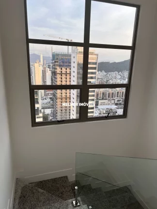 Imagem Cobertura Duplex nova á venda com 5 suítes e 6 vagas de garagem localizada em Balneário Camboriú