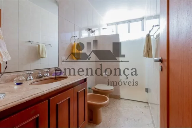 Imagem Apartamento proximo ao Shopping Higienopolis com 3 quartos e 1 vaga, 133m²