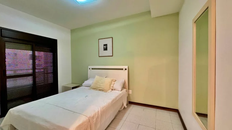 Imagem Apartamento com 3 dormitórios à venda, 110 m por R$ 1.950.000,00 - Riviera