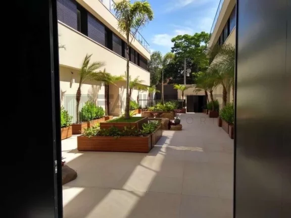 Imagem Vendo casa em condomínio fechado no Jd. Europa. Condomínio horizontal fechado, com apenas 6 casas com áreas a partir de 460m2 privativos, isoladas co