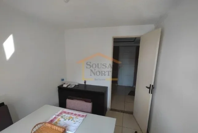 Imagem Apartamento com 52m², distribuídos em 3 dormitórios, 1 banheiro, cozinha integrada à área de se...