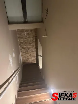 Imagem Casa Comercial para Locação na Penha de França - São Paulo-SP: 5 Quartos, 5 Suítes, 4 Vagas, 500m² de Área