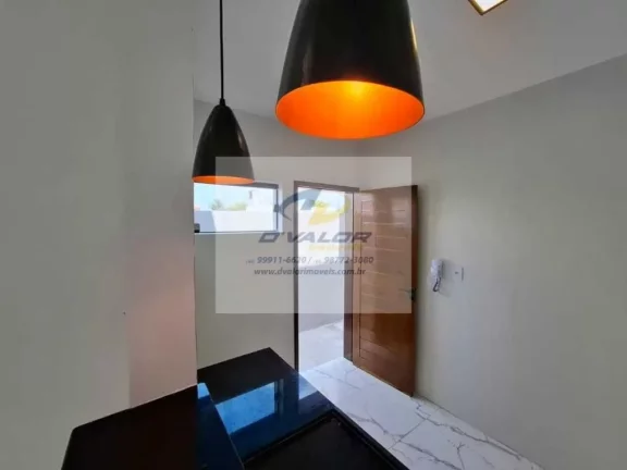 Imagem Vendo casa de 53m², 03Quartos (sendo 02 suítes),01 Vaga de Garagem.