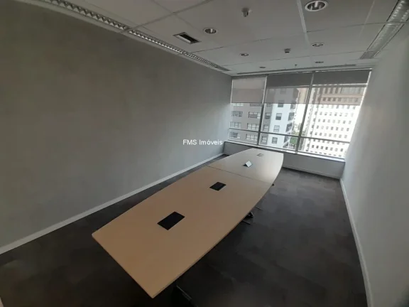 Imagem Conjunto Comercia no Brooklin com 306,35m² de área