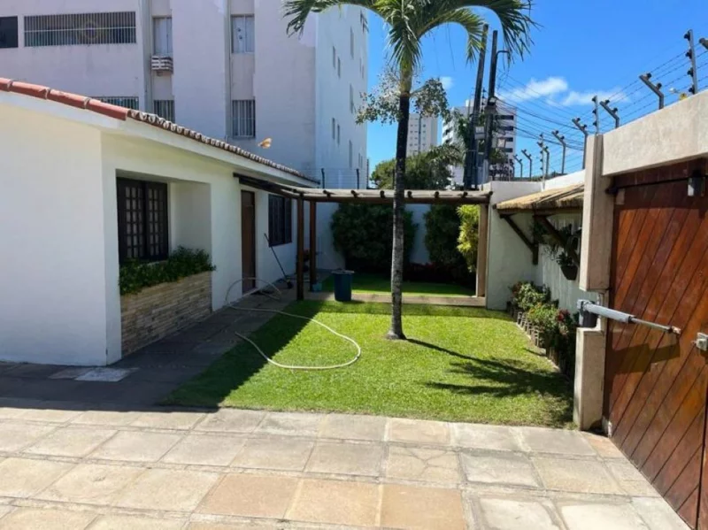 Imagem Casa à venda em Jaboatão dos Guararapes, Candeias, com 5 quartos, 360m2