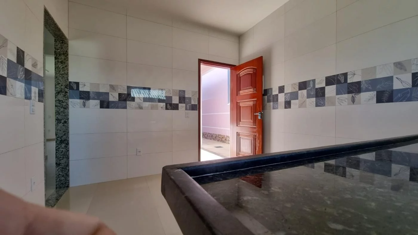 Imagem Casa para Venda em Saquarema, JACONE, 3 dormitórios, 1 suíte, 2 banheiros, 6 vagas